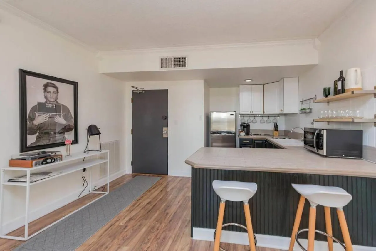 Apartment Music Row Retreat - 3 Beds, 1 Bedroom, Pool, Parking Nashville