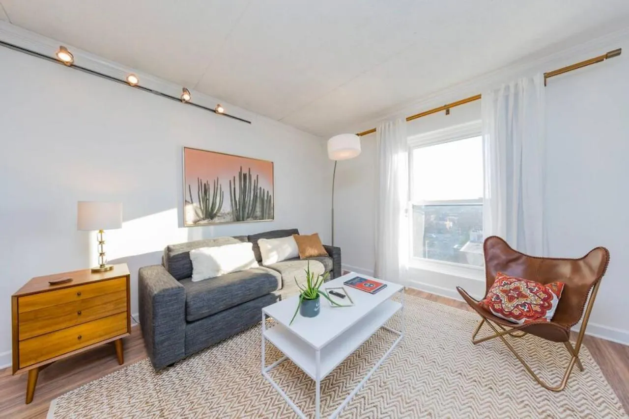 Music Row Retreat - 3 Beds, 1 Bedroom, Pool, Parking Nashville 0*,  United States