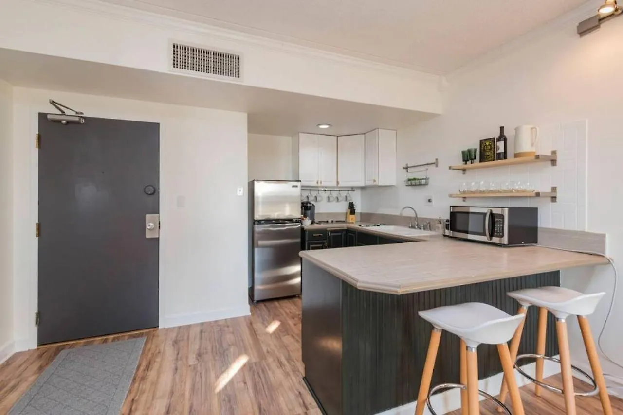 Music Row Retreat - 3 Beds, 1 Bedroom, Pool, Parking Nashville Apartment