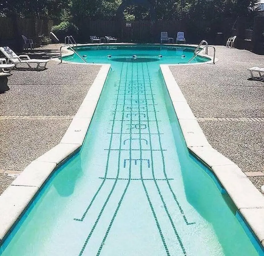 Music Row Retreat - 3 Beds, 1 Bedroom, Pool, Parking Nashville United States