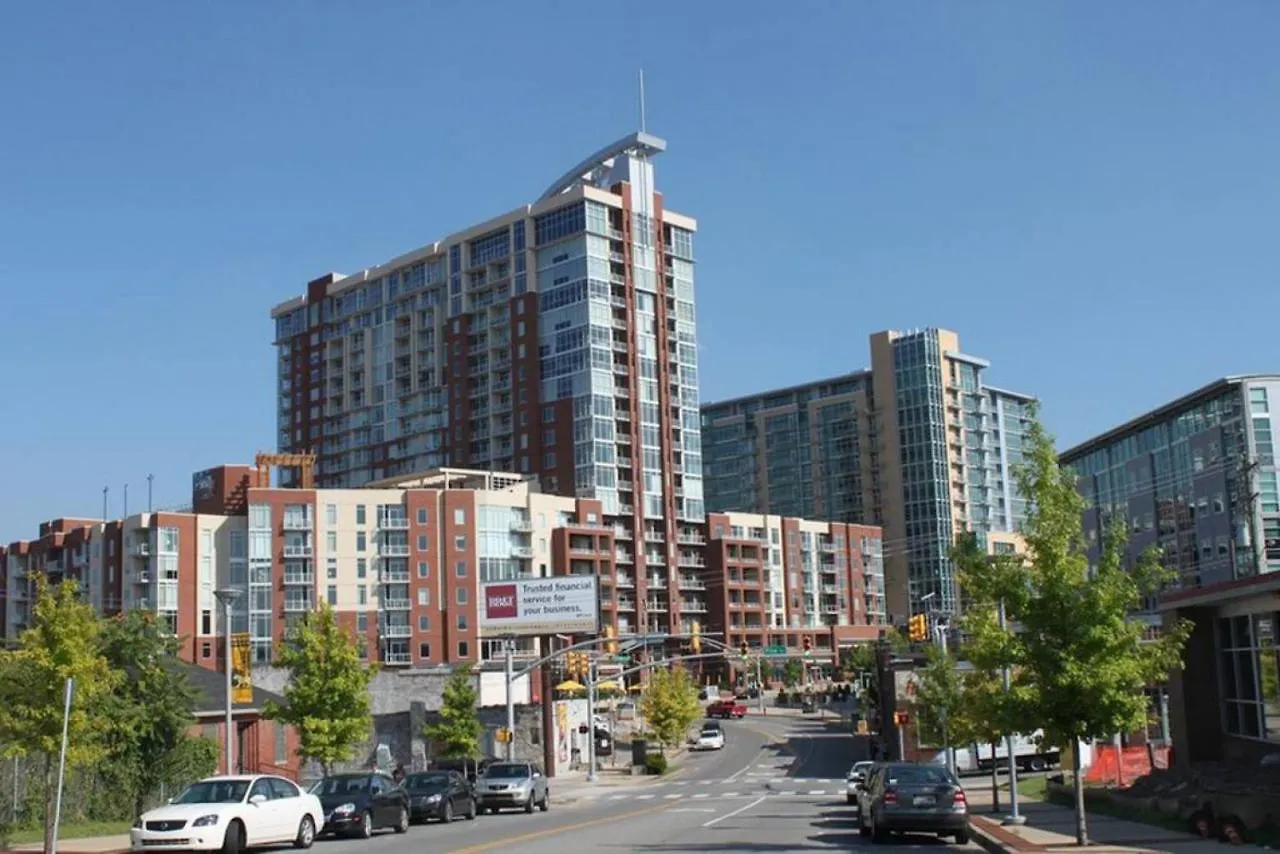 Apartment Music Row Retreat - 3 Beds, 1 Bedroom, Pool, Parking Nashville